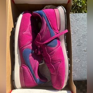 Berry/blue Internationalist Nikes